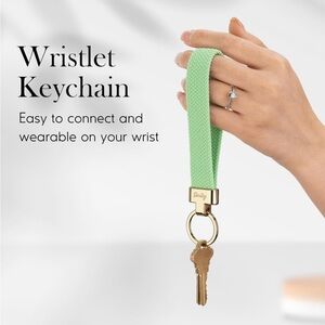 Stylish Green Wristlet Keychain
